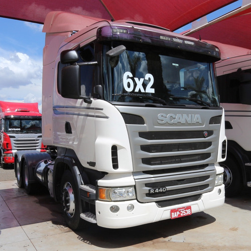 Imagem 3 de 9 de Scania R 440 - 2013/13 - 6x2 (bap 2538)