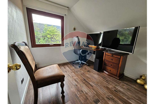 Impecable Casa En Quebrada De Macul