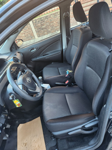 Toyota Etios 1.5 Sedan X