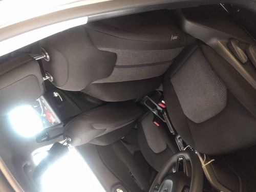 Imagem 4 de 15 de Fiat Toro 2.0 16v Turbo Diesel Endurance 4wd At9