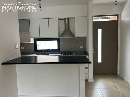 Departamento Tipo Duplex Con JardÃn Manzanares Chico Pilar