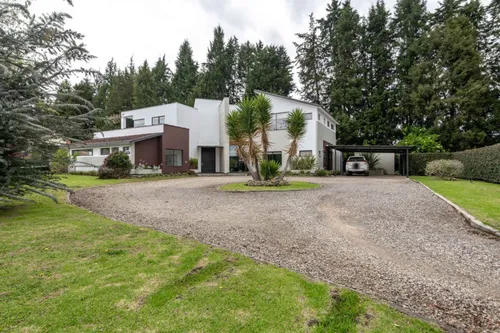 Casa En Arriendo/venta En Guaymaral. Cod V8066