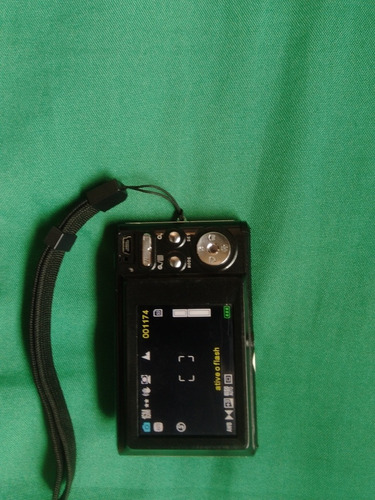 Câmera Palaroid De 16megapixels Visor De 2,4 Zoom Óptico 4x