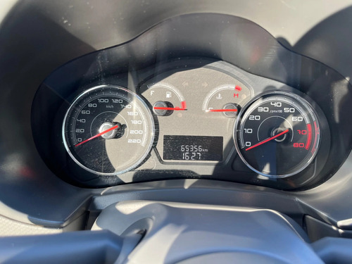 Fiat Palio 1.6 MPI ESSENCE 16V FLEX 4P MANUAL
