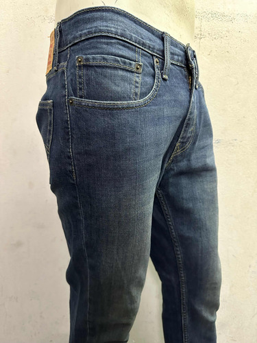 Pantalón De Jean Levis 511 W32 L30 Made In Sri Lanka