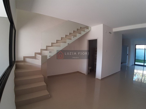 Imagem 7 de 23 de Glória - Sobrado Alto Padrão , Com Excelente Acabamento, Garagem Individual Para 2 Carros , Amplo Terreno Nos Fundos - 146 - 69542124