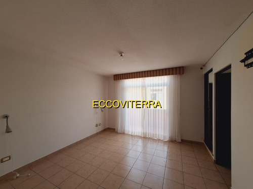 Vendo Belleza De Casa En Optimas Condiciones, Detalles Especiales, Sector De Alta Plusvalia Y Seguridad