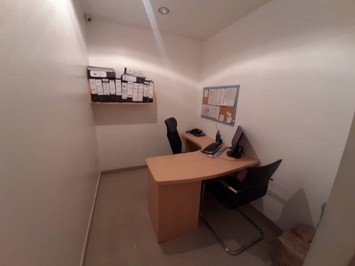 Imagen 10 de 14 de Exclusiva Oficina Lista Para Usar, Totalmente Equipada