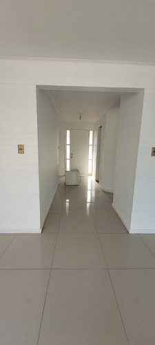 Propiedad Comercial En Avda Los Halcones Larapinta