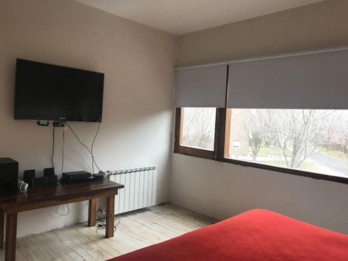 Casa Venta Con Renta Roble Joven - Pilar