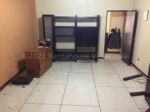 Imagen 4 de 16 de Casa En Venta En Prados Del Este 22-7740