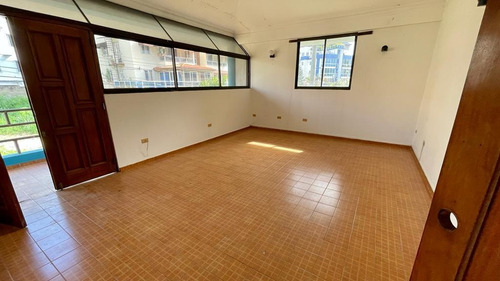 Imagen 7 de 14 de Casa Proximo Colina De Los Rios Y Seminario En Venta