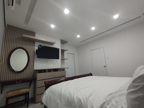 Apartamento En Venta En Residencias Puente Piedra