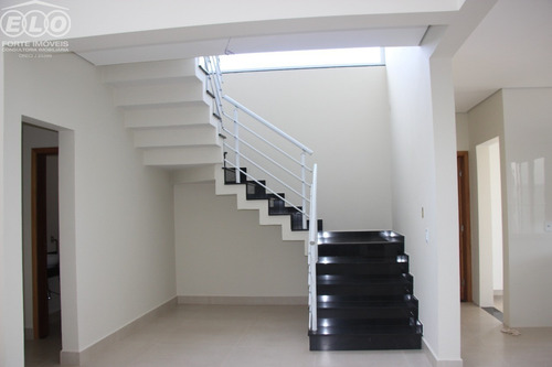 Imagem 7 de 25 de Lindo Sobrado Com Projeto Moderno, Em Condomínio Fechado, Bem Localizado De Frente Para Mata, 4 Suítes, Com Lazer Para Toda Família, - Ca05419 - 69353533