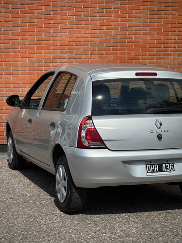 Renault Clio 1.2 Mio Confort Plus Abs Abcp