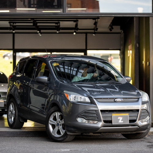 Imagen 4 de 11 de Ford Escape 4x2 Se