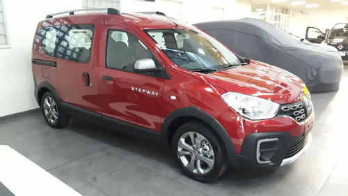 Imagen 4 de 25 de Renault Kangoo Stepway 1.6 Nav Patentada 2023 (juan)