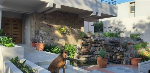 Casa En Venta De 4 Dorm. En Vitacura