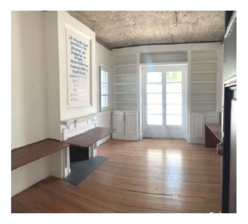 Casa En Venta De 11 Dorm. En Ñuñoa