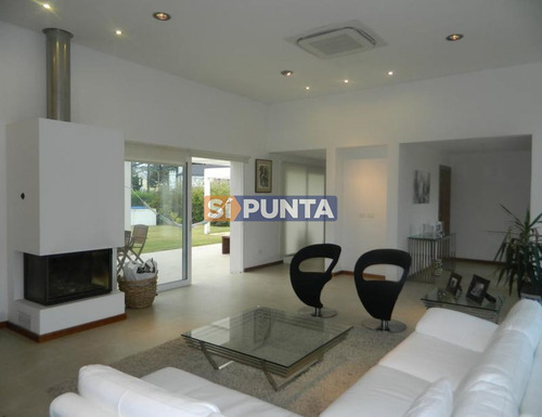 Imagen 3 de 18 de Casa En Venta - Mansa