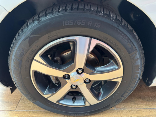 Chevrolet Onix 1.4 MPFI LTZ 8V FLEX 4P AUTOMÁTICO