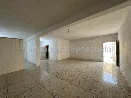 Local Comercial En Alquiler En Cc Regional Turmero Alto Trafico Ubicacion Excelente Al Lado De Supermercado Estef 25-17432