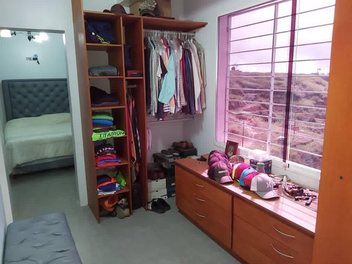Imagen 7 de 14 de Hermosa Casa Ubicada En Urb Llano Alto Carrizal 400m2