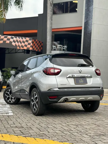 Renault Captur 2.0 Intens Automática