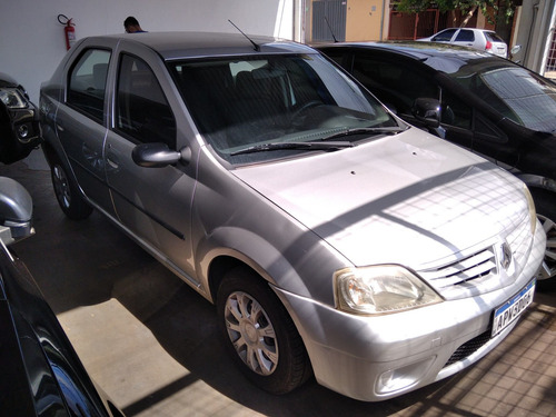 Imagem 1 de 6 de Renault Logan Expression 1.0 Prata 2008