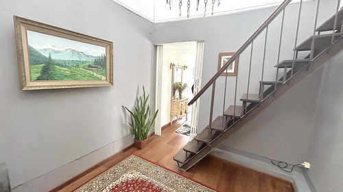 Casa En Venta 4 Dormitorios 2 Baños Reciclada La Comercial