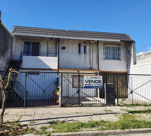 Casa En Ph Al Frente Con Garage Y Patio * Nuevo Valor*