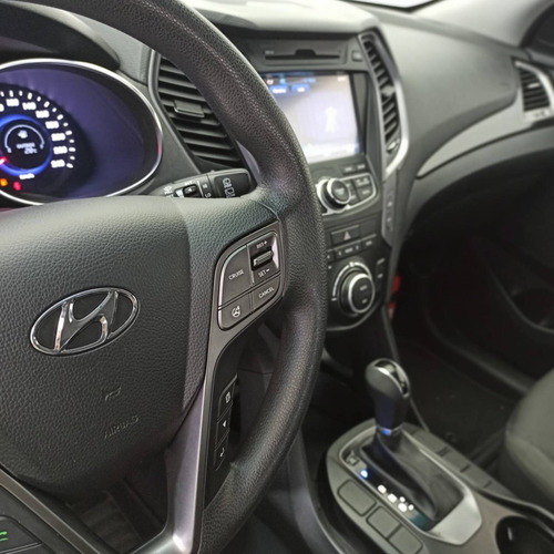 Imagem 9 de 14 de Hyundai Santa Fé 3.3 Mpfi 4x4 V6 270cv Gasolina 4p