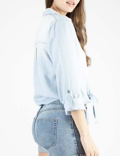 Imagen 4 de 5 de Blusa Camisera Mezclilla Con Nudo