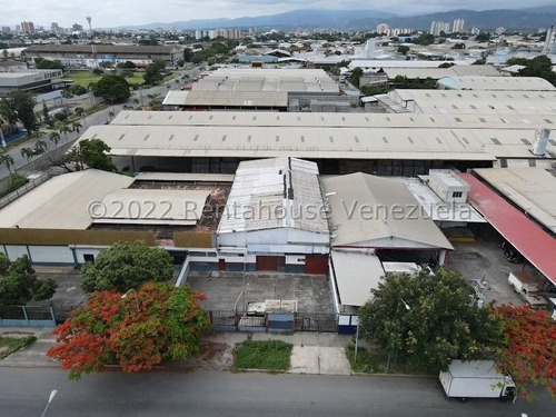 # Galpón En Venta En La Zona Industrial 1, Cuenta Con 804 Metros Cuadrados R E F  2 - 3 - 3 - 5 - 5 - 7  Mehilyn Perez #