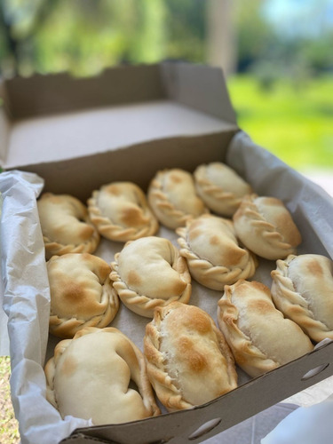 Catering Salado + Dulce Para Eventos