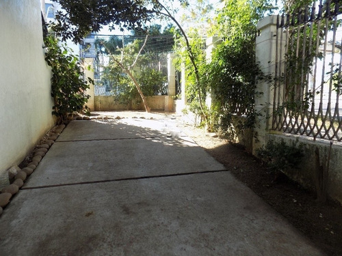 Casa Em Vila Assunção Com 3 Dormitórios - Vz4139