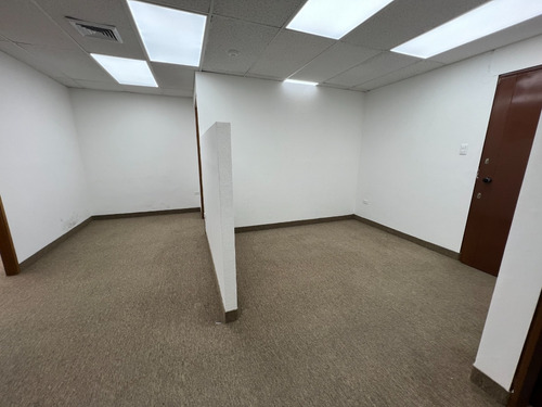 Oficina Para Alquiler En Santa Paula #2367