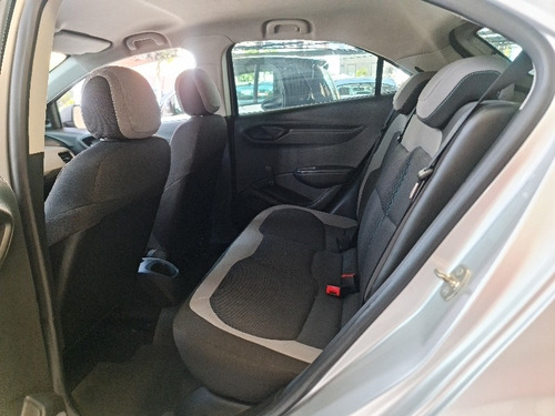 Imagem 8 de 9 de Chevrolet Onix 1.0 Mpfi Lt 8v