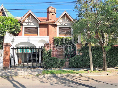 Venta Chalet Sobre Boulevard Alberto Vignes.