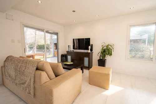 Casa De 4 Dormitorios En Venta - Aires Del Llano