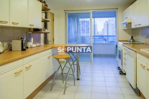 Departamento En Venta De 3 Dormitorios En Torre Nueva York.