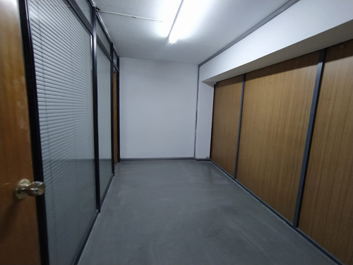 Local Comercial En Venta En Zona Centro - Lima Y Alvear