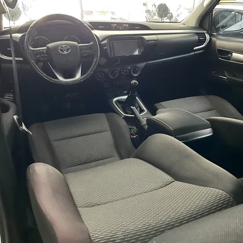 Toyota Hilux 2.7l