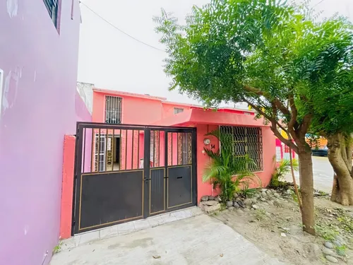 Casa En Venta En Veracruz En Col. Infonavit Buena Vista. Ver.