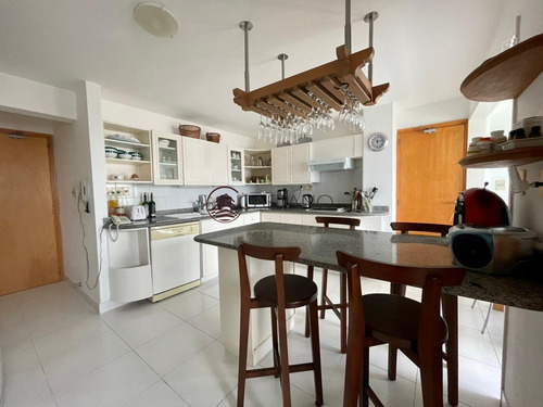 Excepcional Penthouse En Primera Linea De La Brava!- Ref: 2528