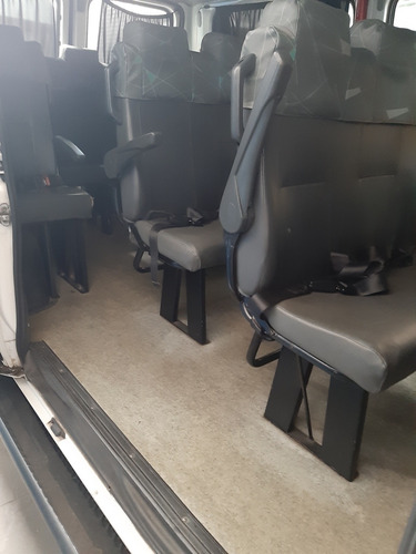 Peugeot Boxer Minibus 2.3 Hdi 330m Médio 15l 5p 2012