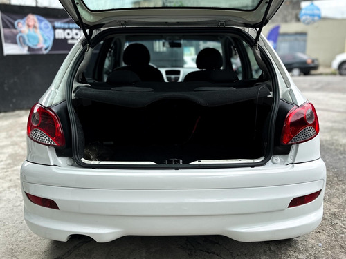 Peugeot 207 1.4 ACTIVE 8V FLEX 4P MANUAL
