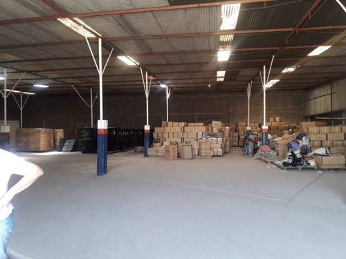 Predio En Venta De 18000 M2 Con 7000m2 Cub -sarandi Avellane
