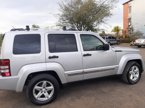 Imagen 7 de 14 de Jeep Cherokee Kk Liberty 4x4 Limited Gas Y A Gasoli