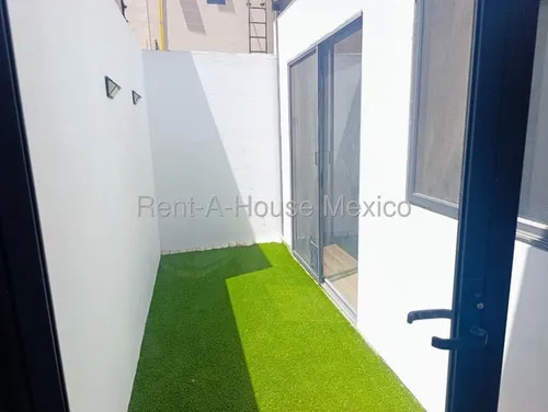 Zákia, Renta - Casa Con Cuarto De Tv, 3 Recámaras, Amenidades